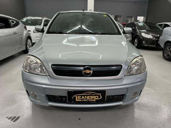 CHEVROLET CORSA 1.4 MPFI PREMIUM SEDAN 8V FLEX 4P MANUAL CHEVROLET CORSA 1.4 MPFI PREMIUM SEDAN 8V FLEX 4P MANUAL